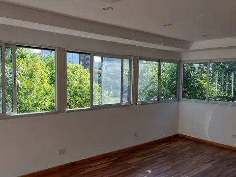 VENTA CASA 6 AMB. BELGRANO CHICO.