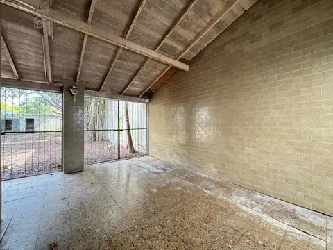 Casa 3 ambientes con 1 baño
