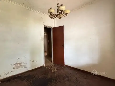 CASA EN VENTA CITY BELL 2 DORMITORIOS