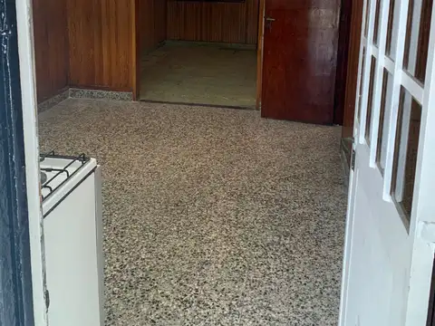 Casa en Alquiler con 2 cocheras