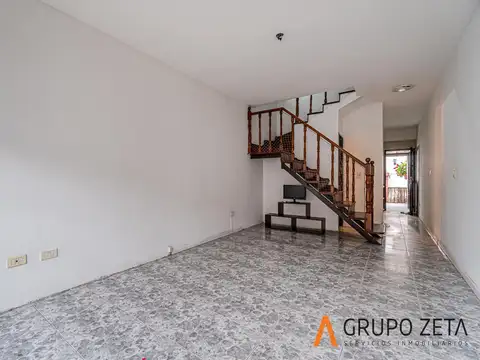 Casa 4 ambientes con 1 baño
