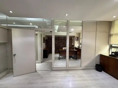 Oficina en Venta en San Nicolás, USD 130.000