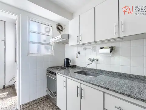 Venta de departamento de 3 ambientes en Caballito.