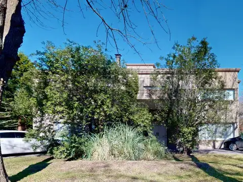 Casa en Venta de 5 dormitorios