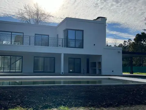 Casa en Venta en El Moro, USD 390.000