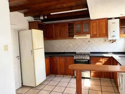Depto Tipo Casa en Venta en Olivos, USD 215.000