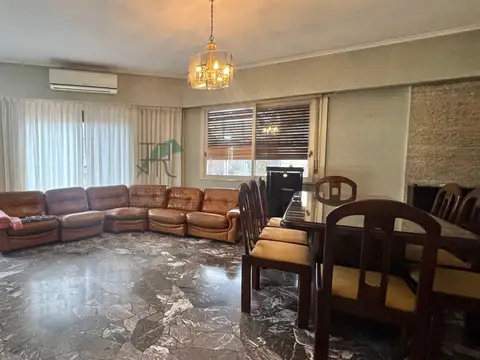 CASA IDEAL 2 FAMILIAS SUPERLUMINOSA IMPECABLE