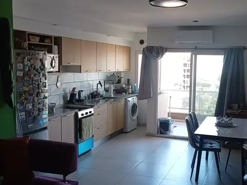 Departamento 2 ambientes con cochera y balcón con parrilla en venta en Villa Devoto