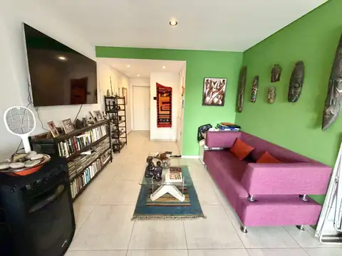 Departamento 2 ambientes con cochera y balcón con parrilla en venta en Villa Devoto
