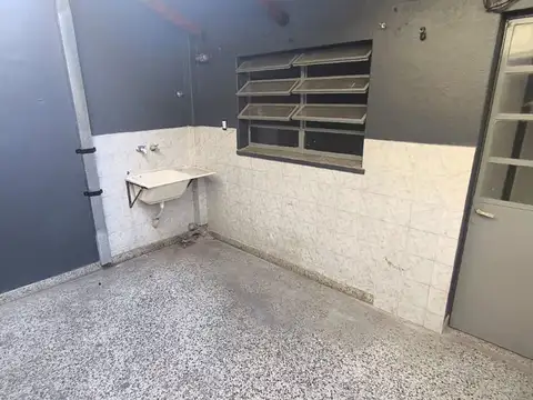 Depto Tipo Casa 2 ambientes con 1 baño