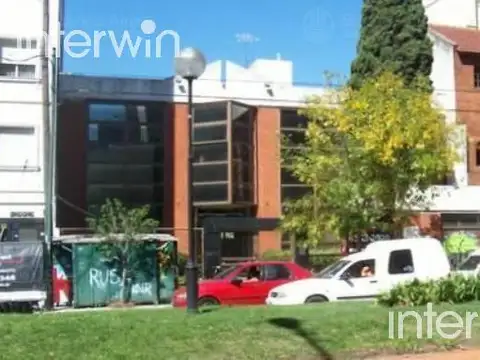 Av de los Incas al 3500