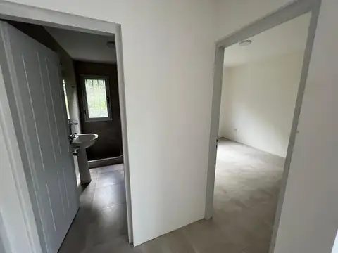 Departamento en Alquiler en Zarate, $ 750.000