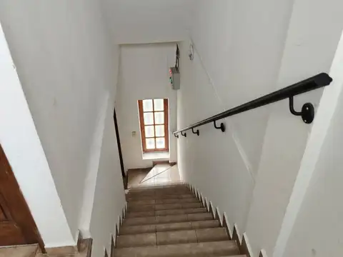 Depto Tipo Casa en Alquiler de 4 ambientes