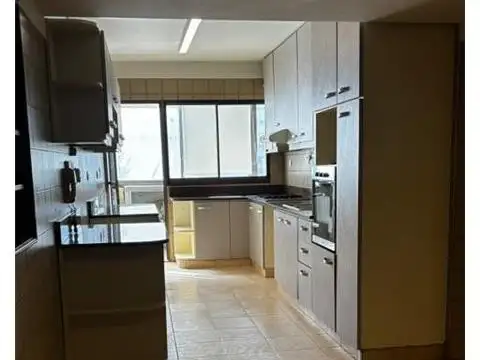 Departamento en Alquiler de 3 dormitorios