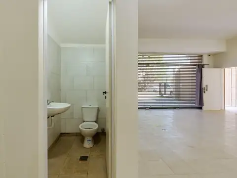 Local en alquiler en Fisherton 130 m2 Acevedo multiples usos