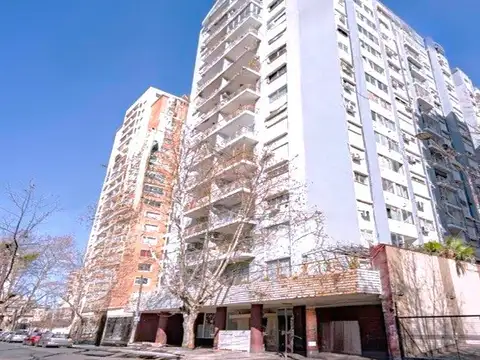 ESCALADA 100, Piso 15