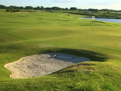 Casa 9 ambientes con 6 baños