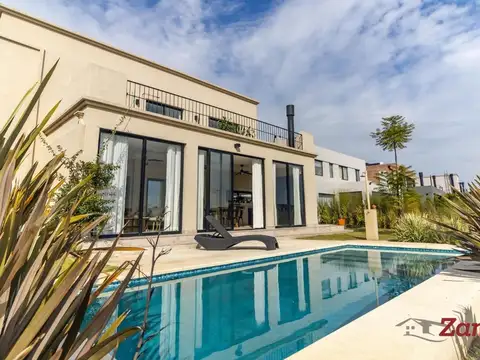 Venta Casa Premium con vista abierta a espejo de agua, Barrio Ceibos, Puertos, Escobar