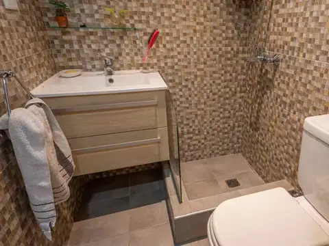 CASA 7 AMB CON PILETA BARRIO PRIV STA MARIA TIGRE