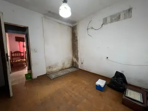 Venta casa 3 ambientes a reciclar - Malvinas Argentinas