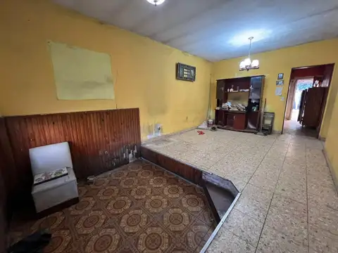 Casa 3 ambientes con 1 baño