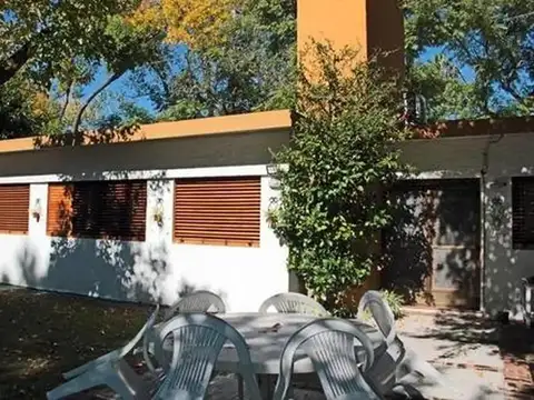 Casa en Venta en Manuel B Gonnet, USD 245.000