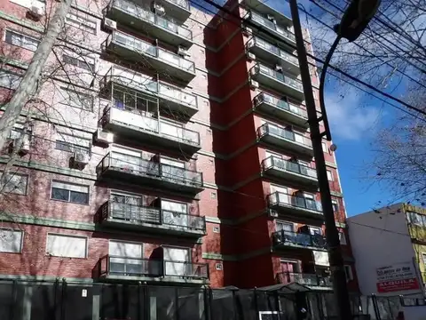 ALQUILER - Dpto 3 amb con balcon SIN EXPENSAS - COCHERA OPCIONAL