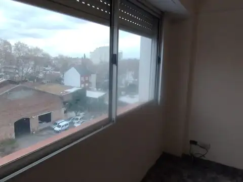 ALQUILER - Dpto 3 amb con balcon SIN EXPENSAS - COCHERA OPCIONAL