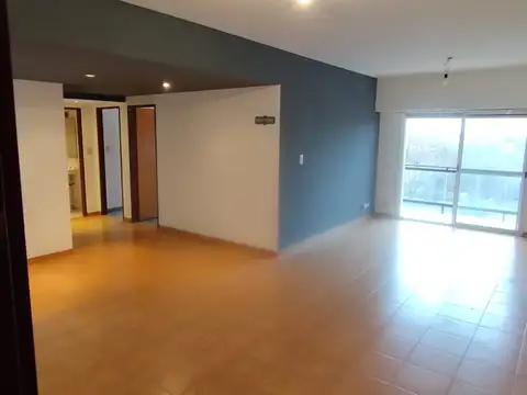 Caseros 2400, Piso 6