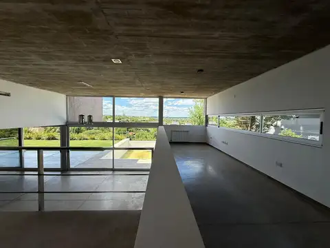 Casa en Alquiler en Estancia Q2, USD 2.500