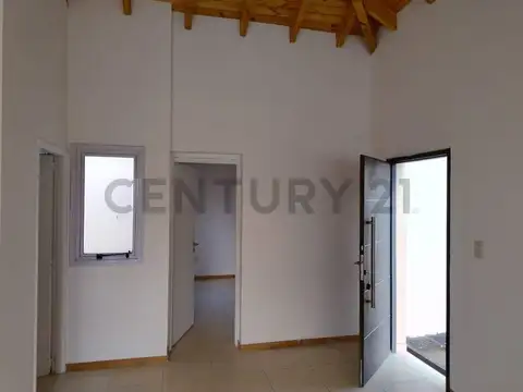 Salomon Miyara 2600, Piso 0