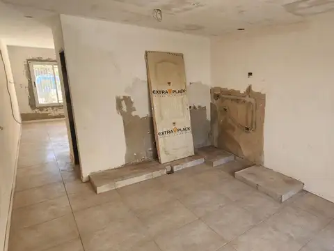 Depto Tipo Casa en Venta en Ituzaingo Norte, USD 90.000
