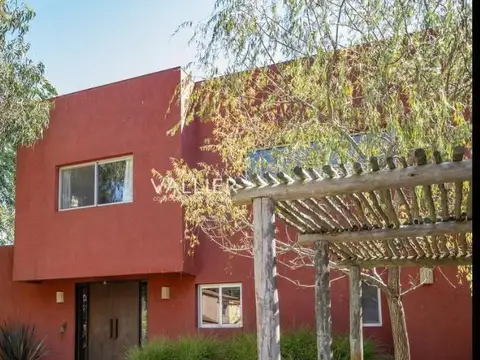 Costa Esmeralda Deportiva 100