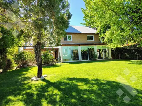 Casa en Venta en Neuquen, Confluencia