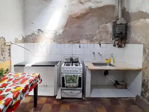 Casa 4 ambientes con 1 baño