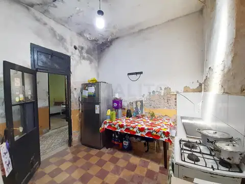 Casa 4 ambientes con 1 baño