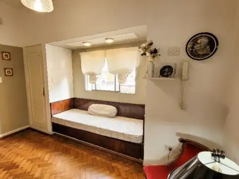 Teniente General Juan Domingo Perón 1700, Piso 6