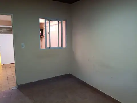 Depto Tipo Casa en Alquiler de 2 ambientes