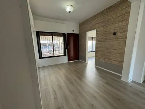 VENTA CASA 3 AMB. CON JARDÍN - SAN ANDRÉS