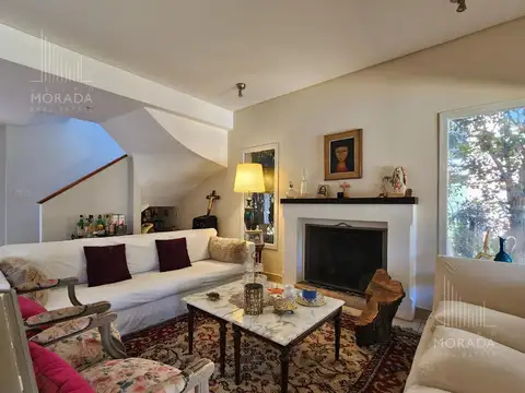 Casa en Venta con 4 cocheras