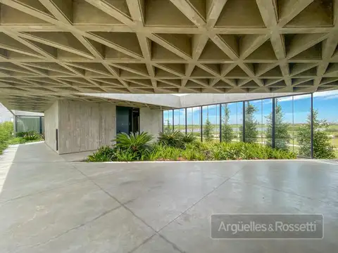 Terreno en Venta en Funes, USD 180.000