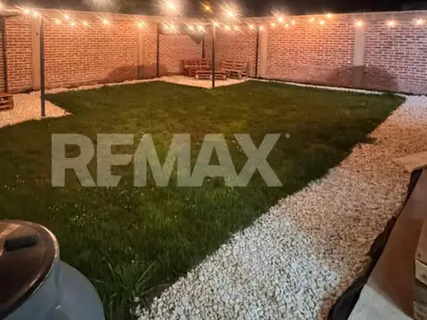 Casa 3 ambientes con 1 baño