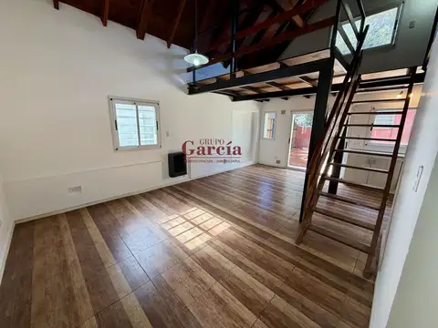 Depto Tipo Casa en Alquiler de 2 ambientes