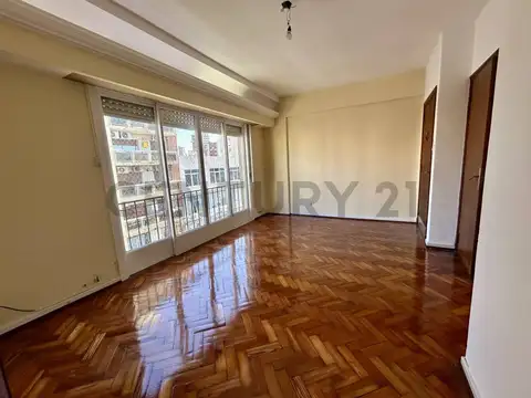 Del Valle Iberlucea 2900, Piso 5