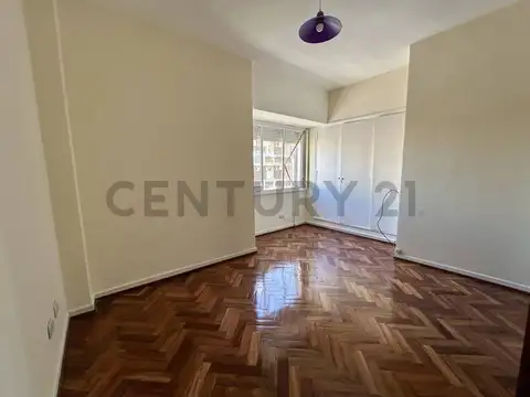 VENTA DUPLEX 4 AMBIENTES LUMINOSO REFACCIONADO TERRAZA PROPIA
