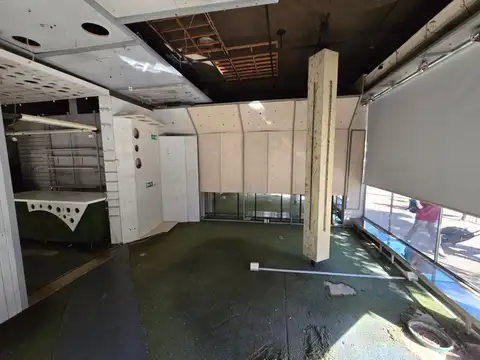 V. DEL PARQUE ALQUILER LOCAL COMERCIAL 65M2 EN ESQUINA