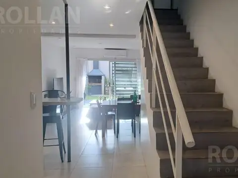 Casa en Venta en Olivos, USD 245.000