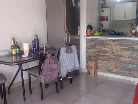 Departamento 4 ambientes con 2 baños