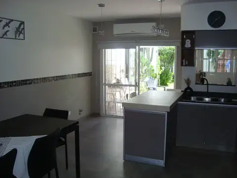 Casa en Venta en Versalles, USD 320.000