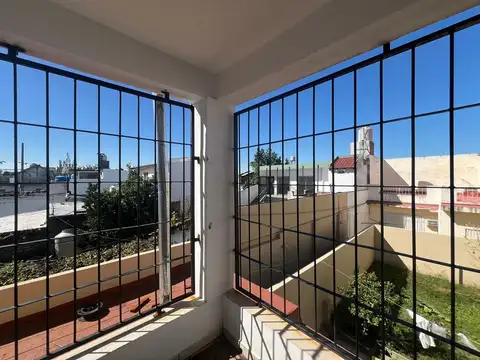 Depto Tipo Casa en Alquiler de 1 dormitorio